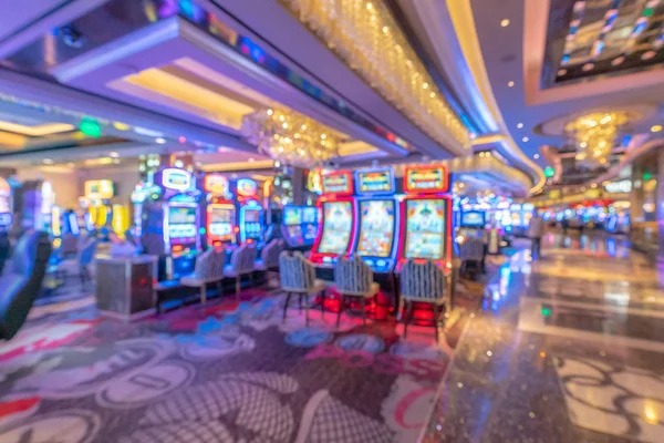 bengbeng app on Android and iOS screens showing live football markets and live-dealer table lobby